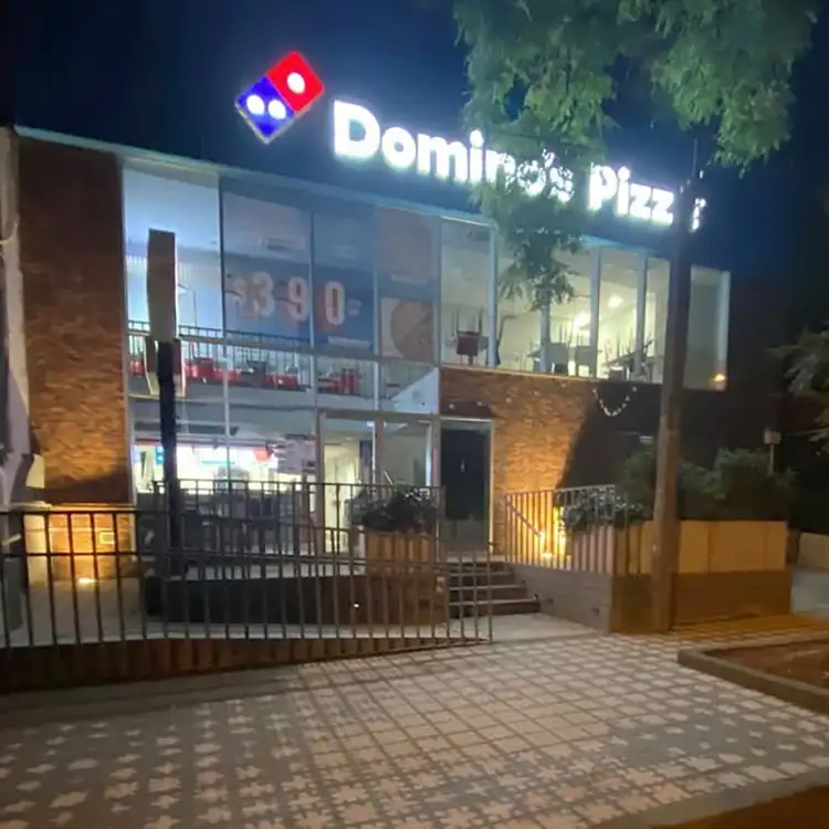 dominos-pizza-reacondicionamiento-de-vereda-uruguay